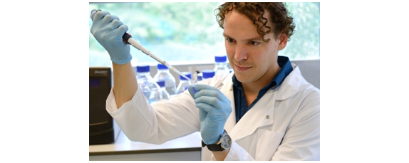 Wilbert Zwart receives ASPIRE award for drug test on 3D printed matrix
