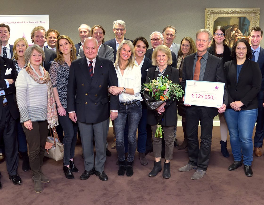 Foto I. Aniek Hendriksz Second To None Foundation Awards Research Grant To Olaf